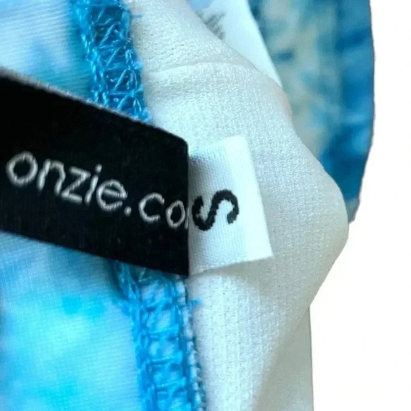 Onzie City Bra NWT CrissCross Strap Blue Tie Dye - Picture 3 of 7